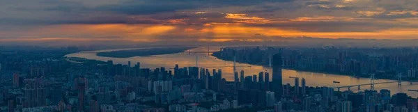 Una Hermosa Vista Panorámica Alto Ángulo Ciudad Wuhan Atardecer — Foto de Stock