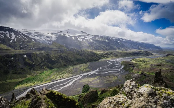 Una Hermosa Vista Río Valle Porsmork Cubierto Nieve Islandia — Foto de Stock