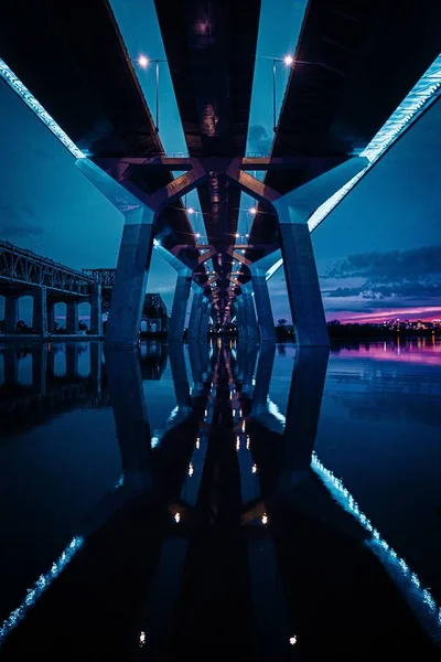 Vertical Shot Bridge Reflecting Lake Sunset — Stock Photo, Image