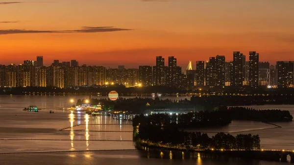Piękny Widok Oświetlone Miasto Wuhan Nocy — Zdjęcie stockowe