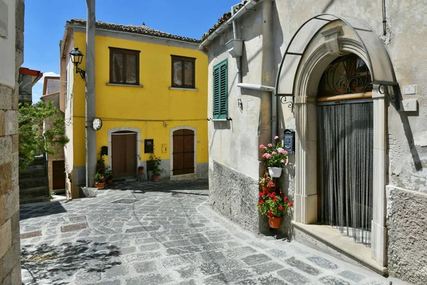 Невелика Вулиця Між Старими Будинками Зунголі Одного Найгарніших Сіл Італії — стокове фото