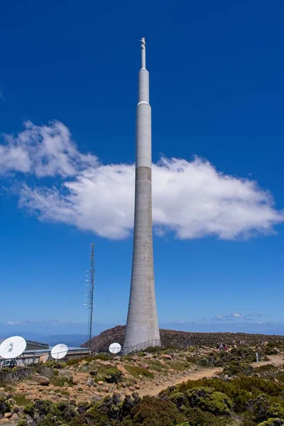 Una Toma Vertical Una Torre Transmisión Radio Televisión Monte Wellington —  Fotos de Stock