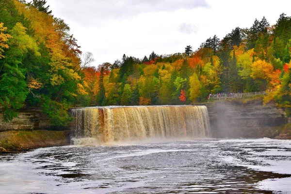 Lower Falls Vid Tahquamenon Falls State Park Michigan Usa — Stockfoto