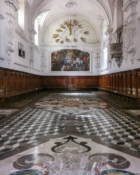 Трапезная Монастыря Святого Лаврентия Падуле Кампания Италия — стоковое фото