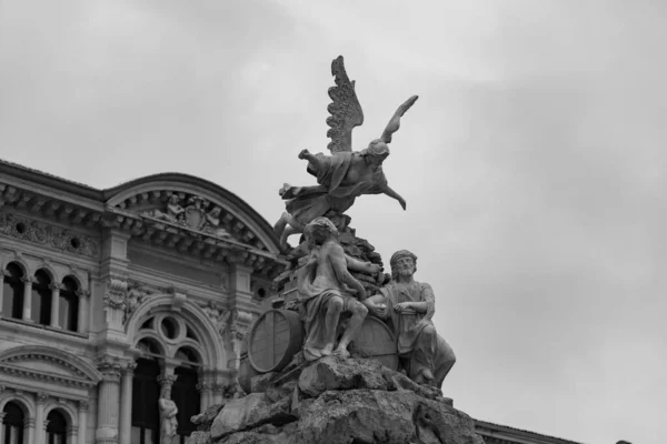 Grayscale Sculpture Angel Trieste Italy — Stock Photo, Image