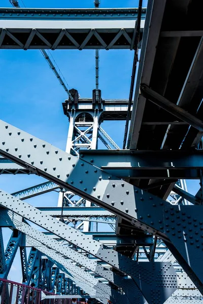 Vertikal Botten Syn Metall Struktur Williamsburg Bridge Brooklyn New York — Stockfoto