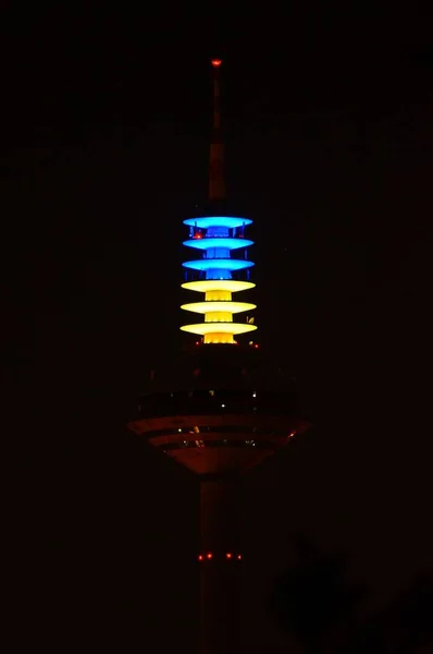 Shortly Beginning Conflict Frankfurt Tower Illuminated Ukraine Colors Show Solidarity — Stock Photo, Image