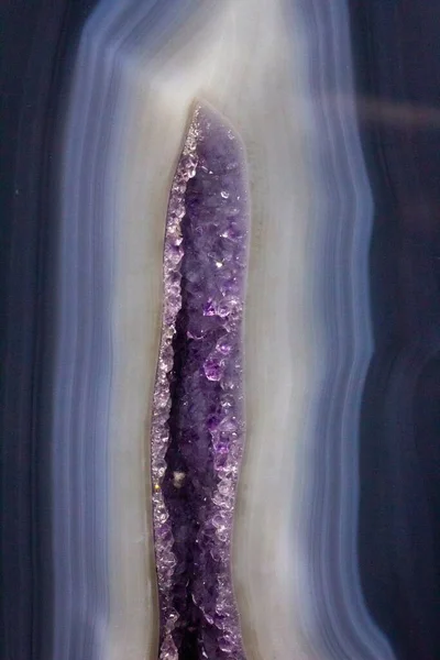 Vertical Closeup Polished Purple Amethyst Stone — Stock Photo, Image