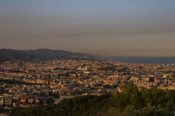 Horisontell Utsikt Över Kusten Nära Barcelona Spanien Solnedgång Från Bunkrarna — Stockfoto
