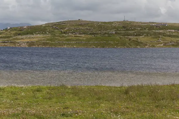 Costa Salvaje Irlanda Bajo Cielo Nublado — Foto de Stock