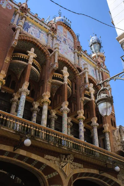 Foto Vertical Fachada Del Palacio Música Catalana Barcelona España Durante — Foto de Stock