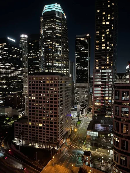 Красивые Небоскребы Здания Улицы Центре Лос Анджелеса Ночью — стоковое фото