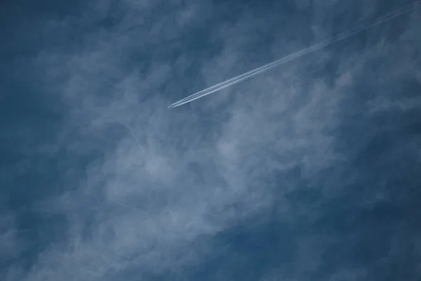 Kontrasterna Bakom Planet Himlen Dagsljus — Stockfoto