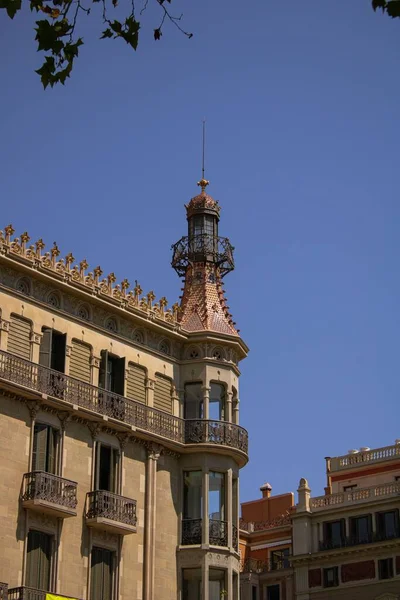 Vertical Photo Tower Classic Mediteranean Corner Builidng Streets Eixample Barcelona — Stock Photo, Image