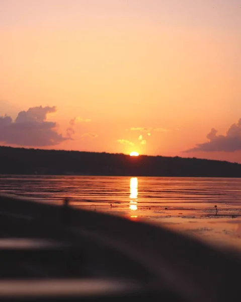 Uma Vista Hipnotizante Uma Bela Paisagem Marinha Pôr Sol Cênico — Fotografia de Stock