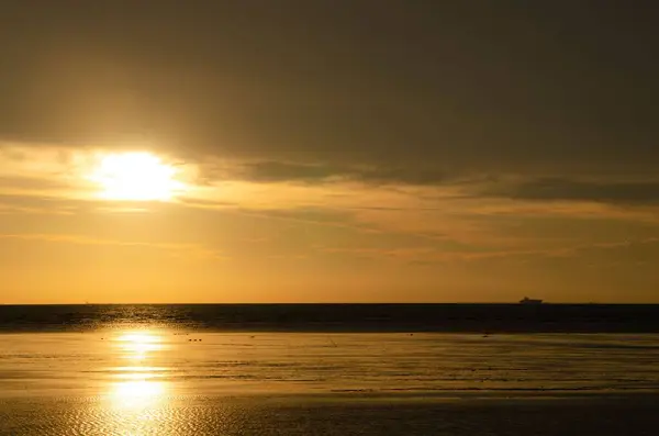 Piękny Widok Morze Zachodzie Słońca — Zdjęcie stockowe