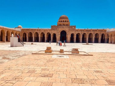 OKBA İBN NAFTA 'NIN BÜYÜK MOSQUE