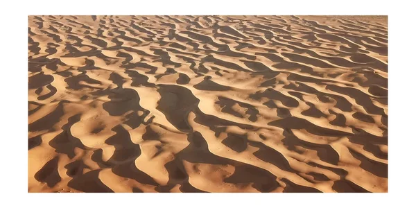 Ένα Όμορφο Σχέδιο Των Αμμόλοφων Στην Έρημο Μια Ζεστή Καλοκαιρινή — Διανυσματικό Αρχείο