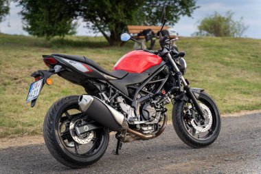 Suzuki SV650 (SV650A) ABS 2017 motosiklet