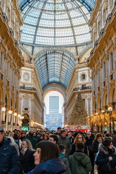 Plano Vertical Galleria Vittorio Emanuele Navidad —  Fotos de Stock