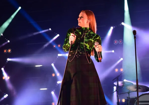 Siren Festivali 'nde Bristol Amfitiyatrosunda gösteri yapan Groove Armada. Bristol. İngiltere. 29 Temmuz 2022