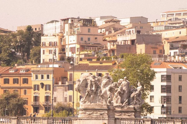 Malebný Pohled Město Vatikán Historickými Sochami Obytnými Domy Itálii — Stock fotografie