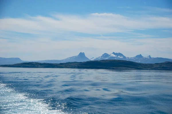 在挪威前景广阔的罗浮敦群岛美丽的景色 — 图库照片