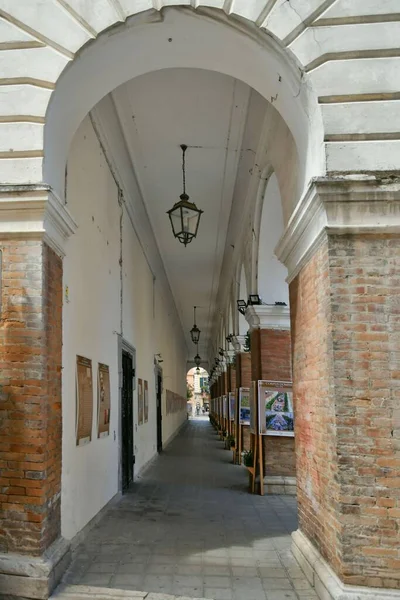 Uma Rua Estreita Sant Agata Goti Uma Vila Medieval Província — Fotografia de Stock