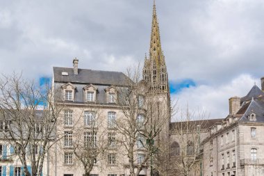 ünlü Katedrali, Saint Corentin Quimper ve bulutlu gökyüzü