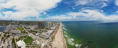 Miami Beach, Florida, ABD 'nin panoramik simetrik görüntüsü.