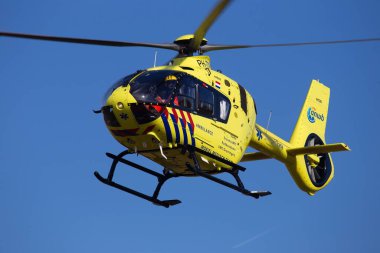 Airbus Helicopter EC-135 (H135) travma helikopteri EC-135 (H135), acil servisler tarafından yaygın olarak kullanılan 2 motorlu bir helikopterdir..