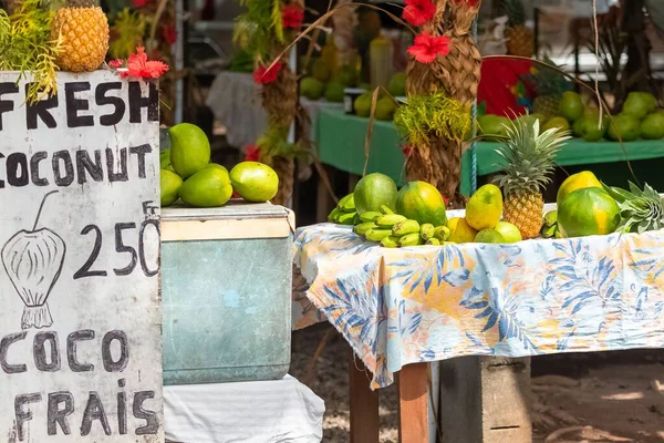 Exotic Fruits Sold Road Market Stall Street Hawker French Polynesia — Stock Photo, Image
