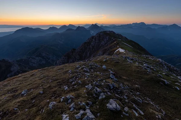 Pittoreske Zonsopgang Van Een Alpiene Vallei Karavanke Bergketen Begunjscica 2060M — Stockfoto