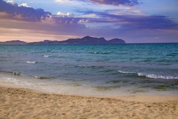 Hermosa Vista Del Mar Mediterráneo Con Montañas Fondo Isla Mallorca — Foto de Stock