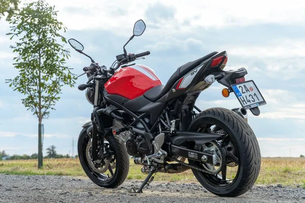 Suzuki SV650 (SV650A) ABS 2017 motosiklet