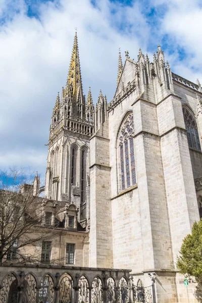 Słynnej Katedry Saint Corentin Quimper Pochmurne Niebo — Zdjęcie stockowe