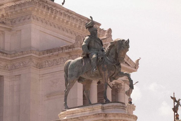 Het Paardenstandbeeld Van Vittorio Emanuele Rome Italië Overdag — Stockfoto