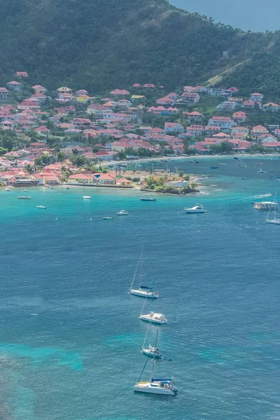 Terre Haut Adası Guadeloupe Tipik Evleri Panoraması Yelkenli Ile Bay — Stok fotoğraf