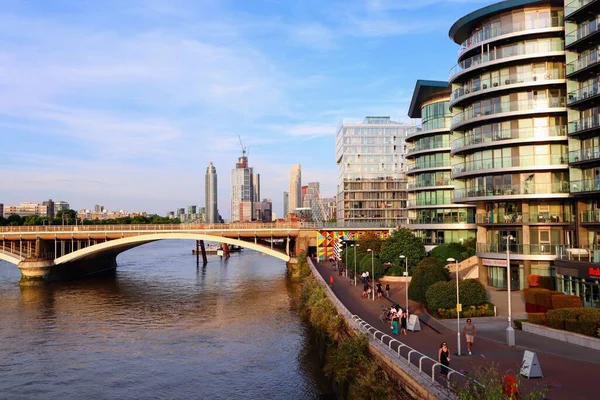 Blick Auf Den Sonnenuntergang Auf Die London Chelsea Bridge — Stockfoto