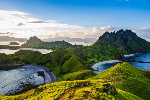 Endonezya Daki Gambar Pemandangan Alam Dağlarının Güzel Yüksek Açılı Manzarası — Stok fotoğraf
