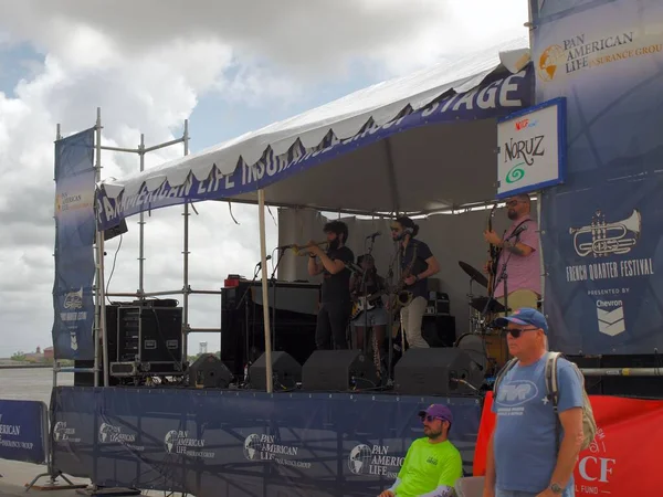 Grupo Músicos Apresentando Palco Livre French Quarter Fest Nova Orleans — Fotografia de Stock