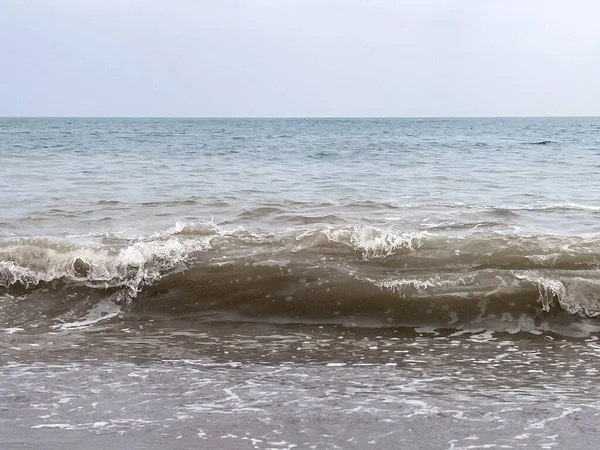 Una Suave Ola Mar Una Playa Arena Fnideq —  Fotos de Stock