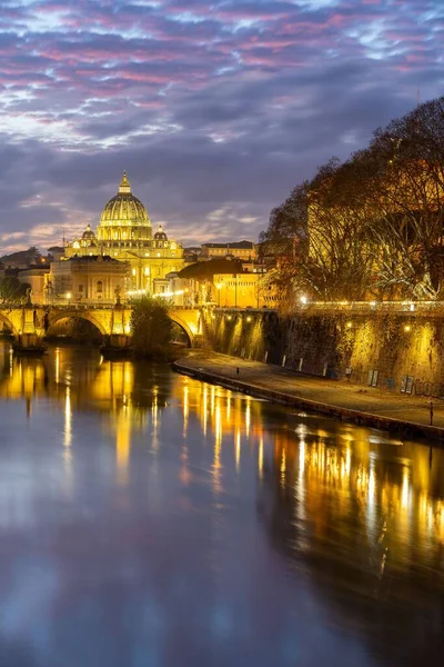 Ein Schöner Blick Auf Den Petersdom Und Den Tiber Italien — Stockfoto