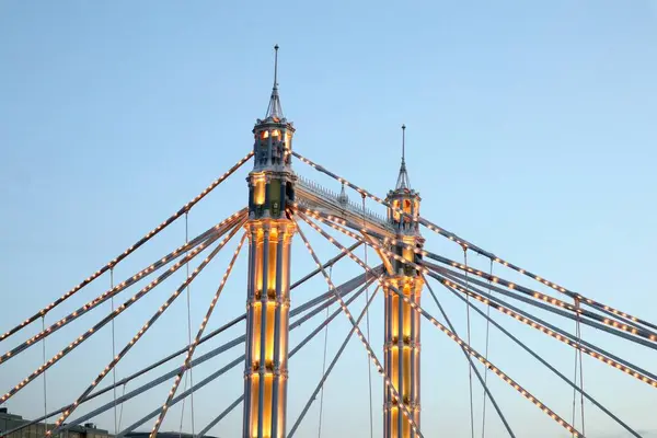 Una Vista Tramonto Dell Illuminato London Albert Bridge — Foto Stock