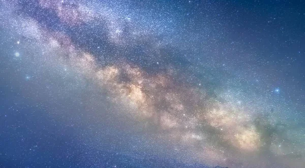 Nefes Kesen Yıldızlı Bir Gökyüzünün Manzarası — Stok fotoğraf