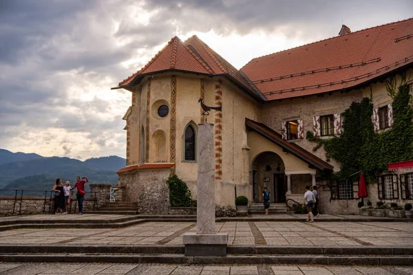 Bled Gölü Nün Yakınındaki Tarihi Şatonun Bölgesi Slovenya — Stok fotoğraf