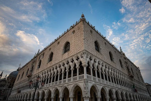 Снимок Дворца Дожей Венеции Италия — стоковое фото