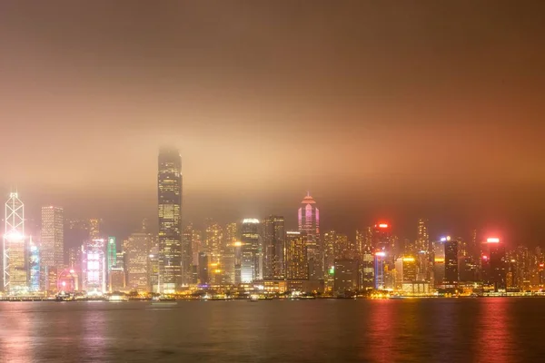 Una Vista Aérea Del Paisaje Urbano Hong Kong Rodeado Edificios —  Fotos de Stock