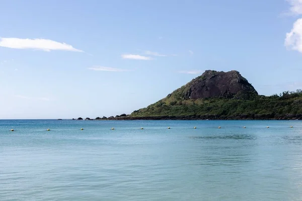 Una Vista Aérea Playa Xiaowan Little Bay Fondo Montaña Verde —  Fotos de Stock