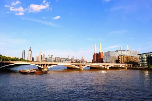 Une Vue Panoramique Sur Pont Grosvenor Centrale Électrique Battersea Londres — Photo